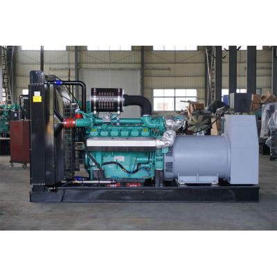 800kw重慶科克柴油發(fā)電機組-重慶科克16缸柴油機PTAA1780G7柴油發(fā)電機組,缸徑/行程：128/142mm,柴油發(fā)電機組水冷發(fā)動機功率955KW,柴油發(fā)電機組配套馬拉松斯坦福發(fā)電機。廠價直銷歡迎選購：13773399855。
