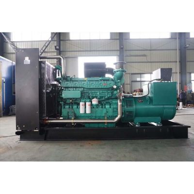 600kw玉柴柴油發電機組-玉柴6缸柴油機YC6TD840-D31柴油發電機組,缸徑/行程：152/180mm,柴油發電機組水冷發動機功率616KW,柴油發電機組配套馬拉松斯坦福發電機。廠價直銷歡迎選購：13773399855。