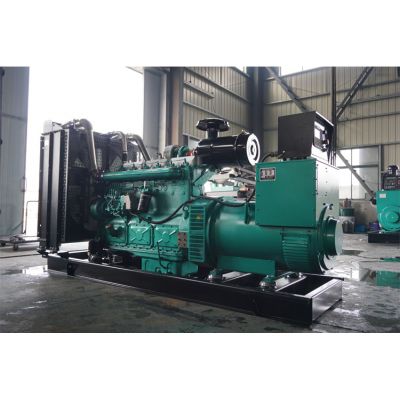 300kw康沃柴油發電機組-康沃6缸柴油機KW13G420D2柴油發電機組,缸徑/行程：135/150mm,柴油發電機組水冷發動機功率308KW,柴油發電機組配套馬拉松斯坦福發電機。廠價直銷歡迎選購：13773399855。