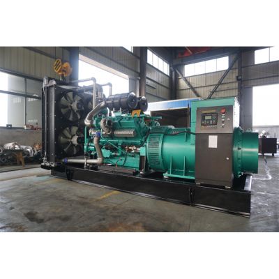 1600kw南通股份柴油發電機組-南通股份12缸柴油機NCG12V2483柴油發電機組,缸徑/行程：165/190mm,柴油發電機組水冷發動機功率1826KW,柴油發電機組配套馬拉松斯坦福發電機。廠價直銷歡迎選購：13773399855。